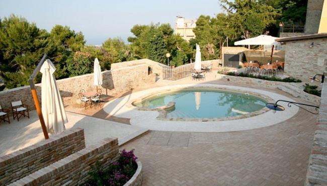 Residence Borgo Da Mare Monteprandone Eksteriør billede